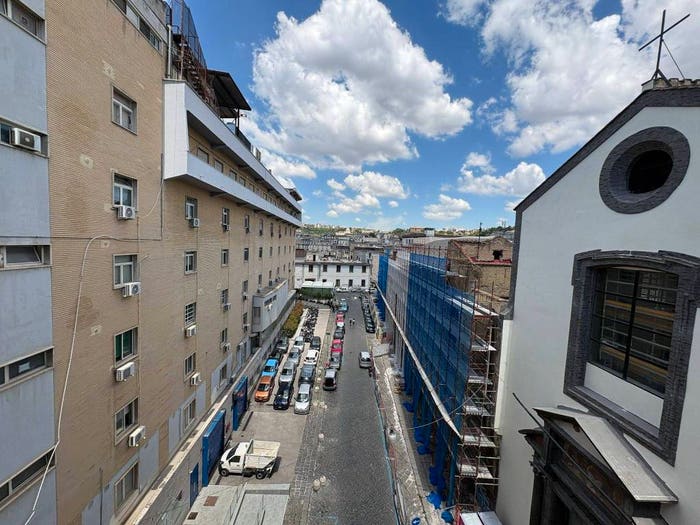 Appartamento quadrilocale in vendita in Largo Madonna delle Grazie, Centro Storico, Napoli