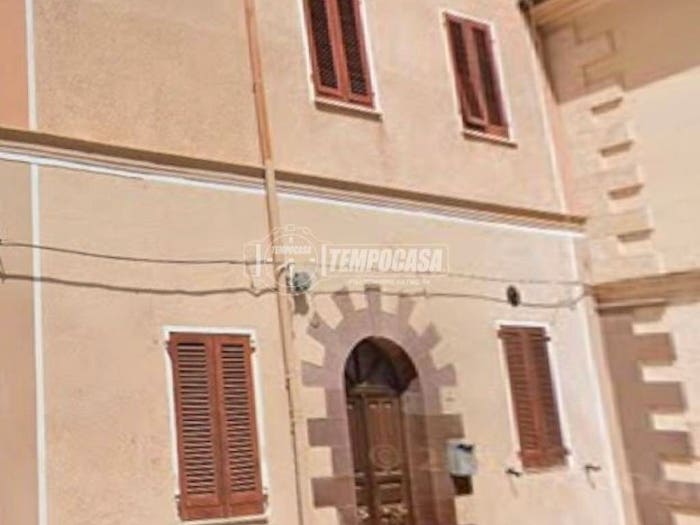 Casa con 5 locali in vendita in Via Alessandro Manzoni, Ittiri
