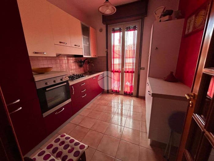 Appartamento trilocale in vendita in Via pola, Centro, Cosenza