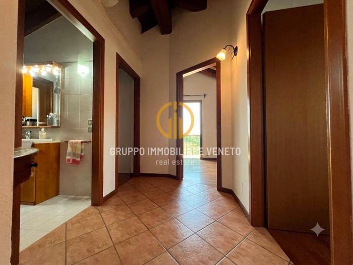 Casa con 5 locali in vendita in Via Malombra, Asolo