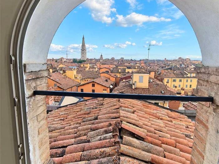 Appartamento quadrilocale in affitto in via Rua Muro, Centro Storico, Modena