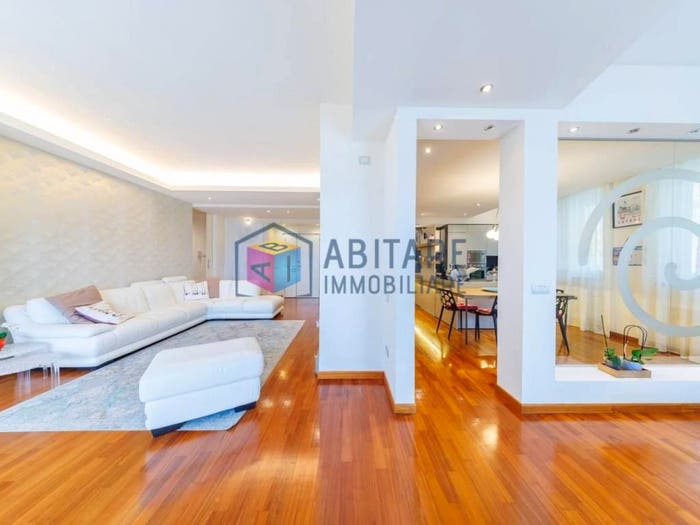 Casa con 6 locali in vendita in Via Francesco Redi, Calzabigi, Livorno