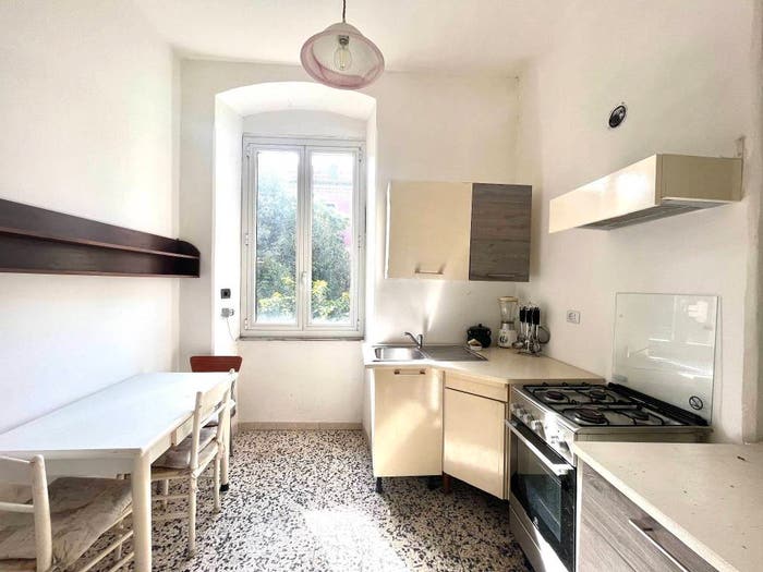 Appartamento trilocale in vendita in Scalinata Lazzaro Spallanzani, Centro Storico, La Spezia