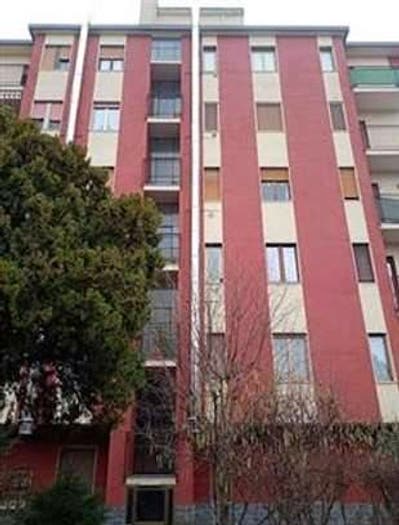 Appartamento bilocale in vendita in Via sant'alessandro D, Centro, Caronno Pertusella