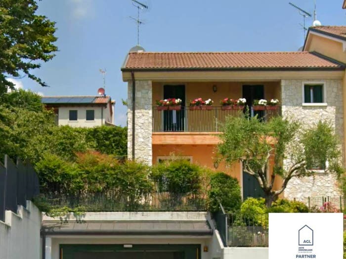 Casa quadrilocale in vendita in Via San Francesco, Centro, Farra di Soligo