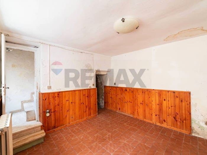 Casa bilocale in vendita in Centro, Cupramontana