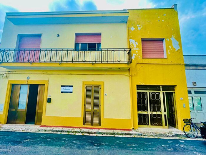Casa con 7 locali in vendita in Via Asilo Infantile, Ortelle