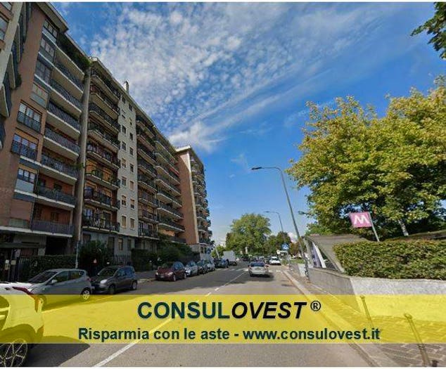 Appartamento quadrilocale in vendita in Via Messina, Cenisio, Milano