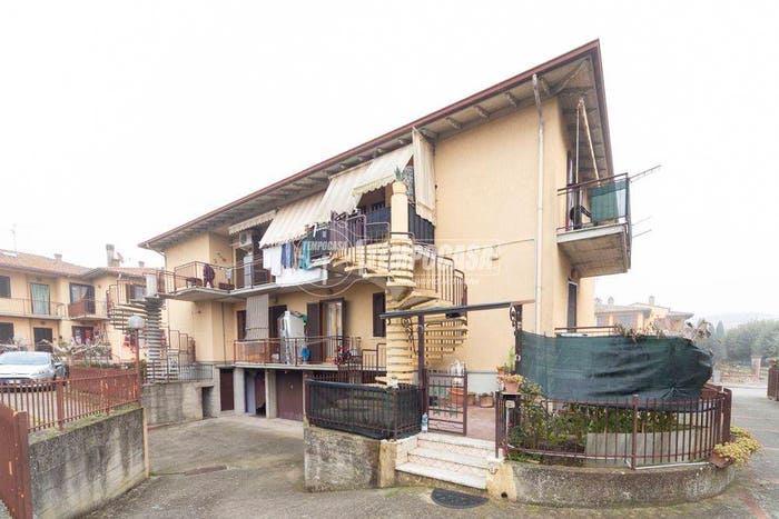 Appartamento trilocale in vendita in Viale Maggio, Contrada Prati, Castiglione del Lago