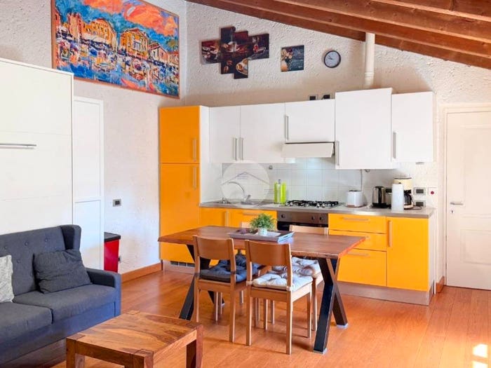 Appartamento bilocale in vendita in Via Borgo Cavour, Centro, Bardolino