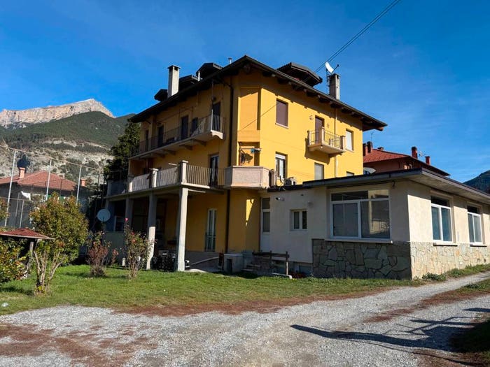 Appartamento quadrilocale in vendita in Corso Montenero, Centro, Oulx