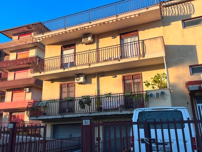 Appartamento quadrilocale in vendita in Via Napoleone Colajanni, Nunziata, Mascali