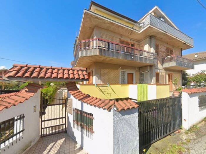 Appartamento con 6 locali in vendita in Via Veneto, Centro, Cepagatti