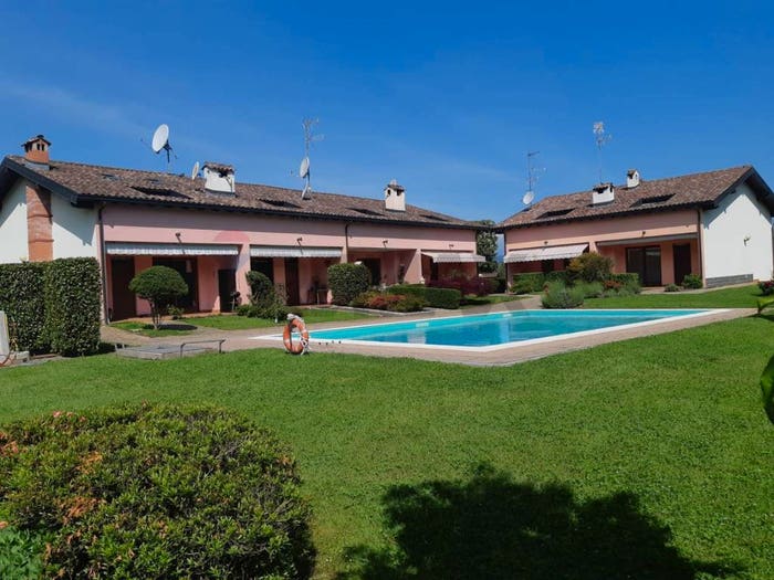 Casa quadrilocale in vendita in Villaggi, Castelletto Sopra Ticino