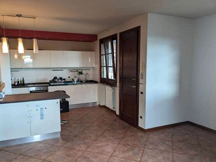 Appartamento trilocale in vendita in Via Commissario Luigi Calabresi, Centro, Chiesina Uzzanese