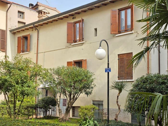 Casa con 5 locali in vendita in Piazza Duomo, Centro Storico, Desenzano del Garda