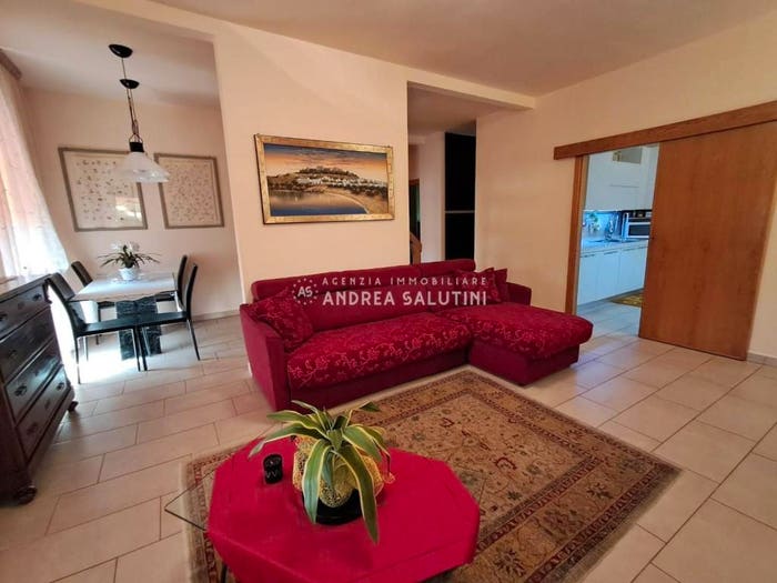 Casa con 6 locali in vendita in Via Enrico de Nicola, Oltrera, Pontedera