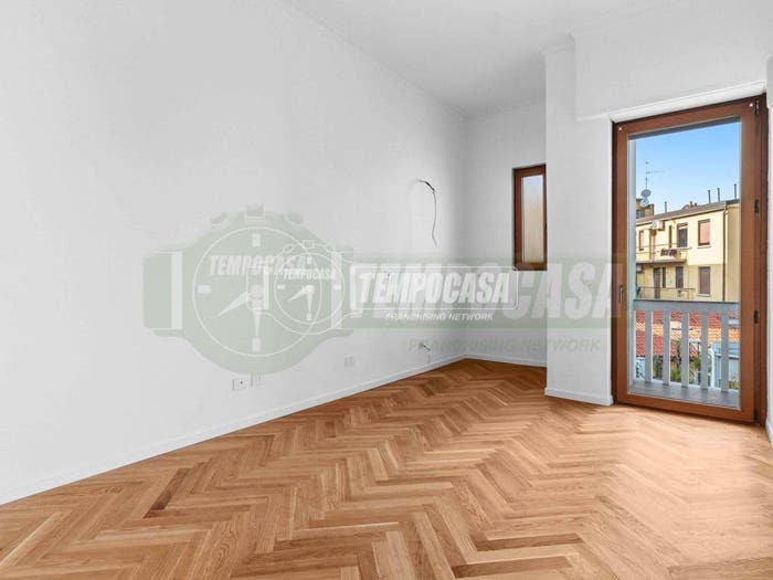 Appartamento trilocale in vendita in Via Vincenzo Brunacci, Ascanio Sforza, Milano