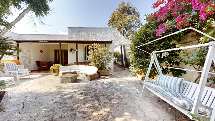 Casa quadrilocale in vendita in Via Taranto, Torchiarolo