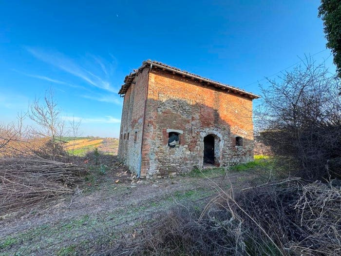 Casa con 6 locali in vendita in Via Sinistra Guerro, Centro, Castelvetro di Modena