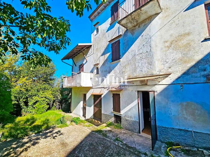 Casa con 5 locali in vendita in Via Carnevali, Treville