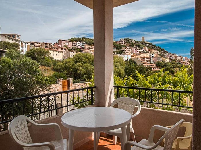 Appartamento trilocale in vendita in Via Melchiorre Dore, Centro, Posada