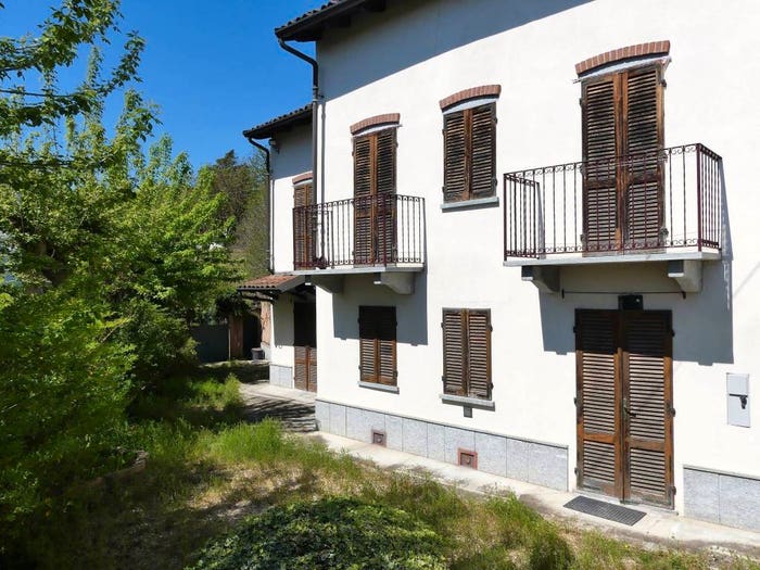 Casa con 6 locali in vendita in Via Camillo Benso di Cavour, Centro, Refrancore