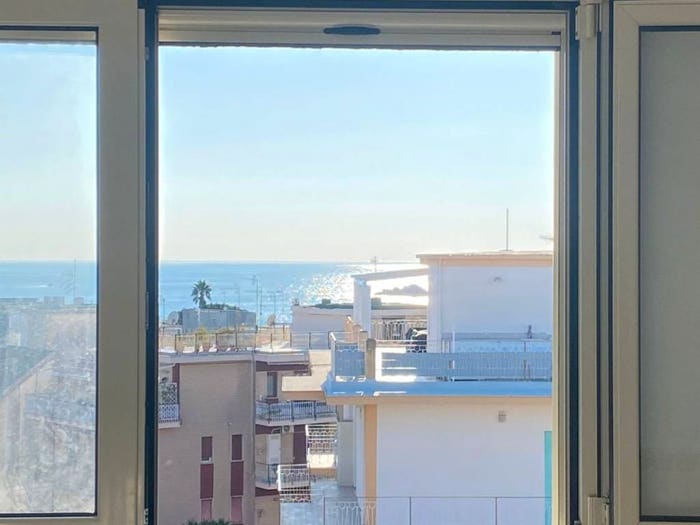 Appartamento con 6 locali in vendita in Via Belluno, Gaeta