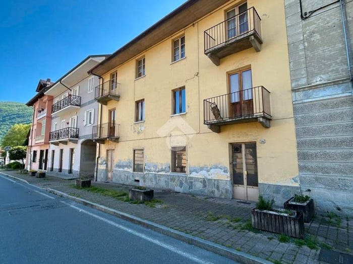 Casa con 6 locali in vendita in Via Torino, Centro, Condove