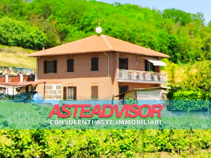 Casa con 6 locali in vendita in Corso Alba, Corso Alba Variglie, Asti