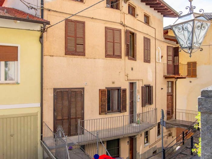 Appartamento trilocale in vendita in Via Caraglio, Centro, Dronero