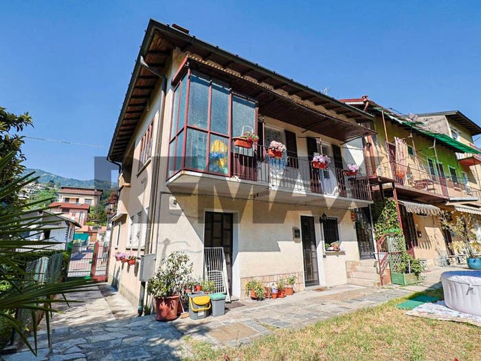Appartamento trilocale in vendita in Via Nosè, Centro, Gavirate