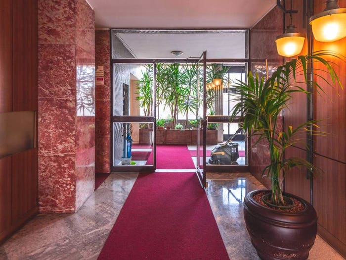 Appartamento con 6 locali in vendita in Via Poggibonsi, Gambara, Milano