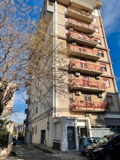Appartamento quadrilocale in vendita in Via Generale Francesco Friscia, Pallavicino Villaggio Ruffini, Palermo