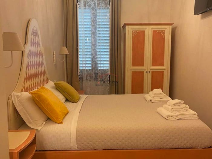 Appartamento con 6 locali in vendita in Via Settembre, Leopoldo Vittorio Emanuele Statuto, Firenze