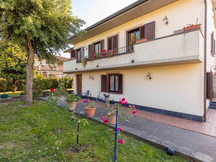 Appartamento con 6 locali in vendita in Via Brodolini, Cenaia, Crespina e Lorenzana