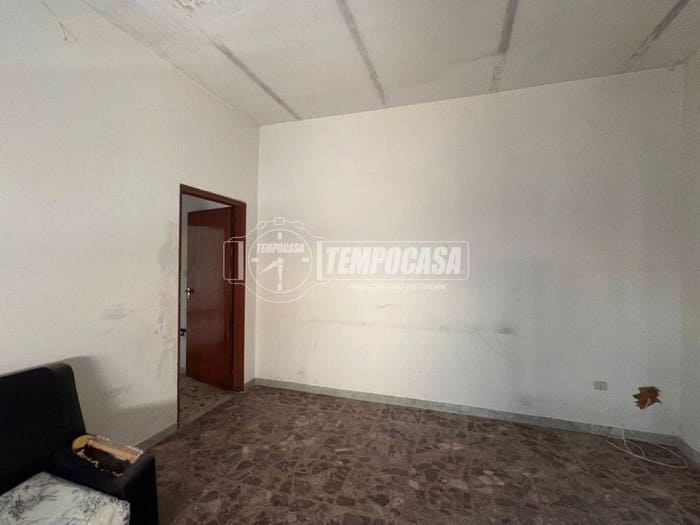 Appartamento trilocale in vendita in Via XX Settembre, Calvi Risorta
