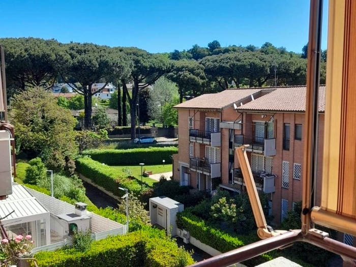 Appartamento trilocale in vendita in Via Toscana, Centro, Genzano di Roma
