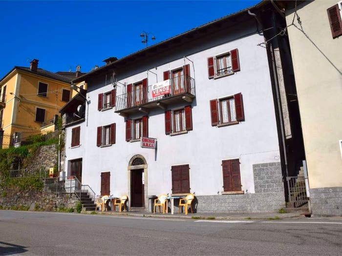 Casa con 6 locali in vendita in Località Castiglione Centro, Castiglione, CalascaCastiglione