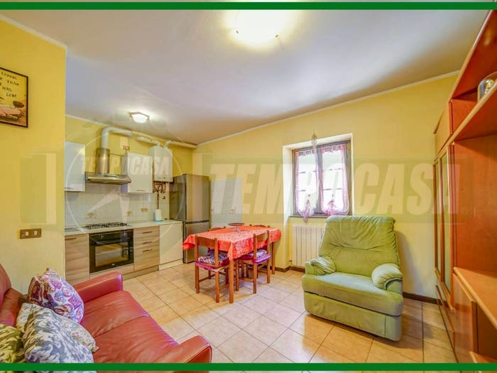 Appartamento trilocale in vendita in Via Sette Cantoni, San Macario, Ferno
