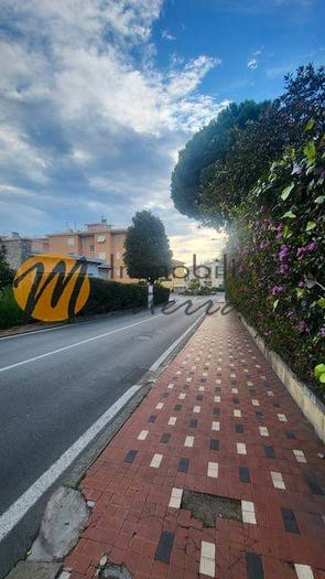 Appartamento bilocale in vendita in Via Piave, Centro, Bordighera