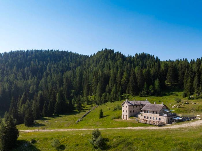 Casa con 6 locali in vendita in Villaggio Fiorentini, Lastebasse