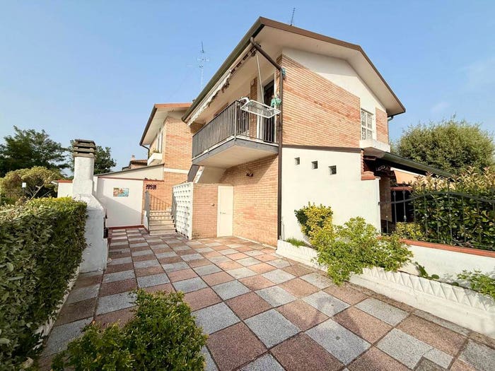 Casa trilocale in vendita in Viale Finlandia, Lido delle Nazioni, Comacchio