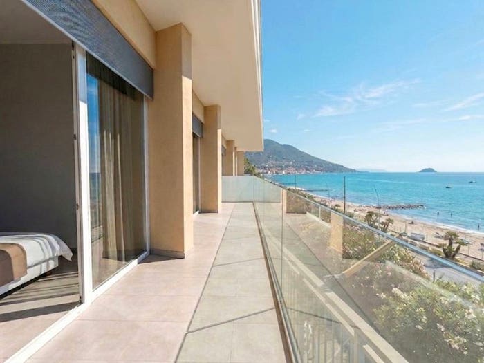 Appartamento trilocale in vendita in Via Concezione, Laigueglia