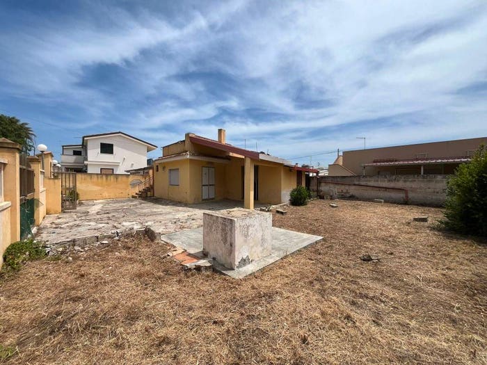 Casa trilocale in vendita in Viale Distefano, Granelli, Pachino