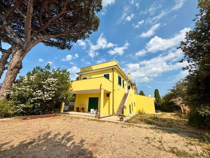 Casa con 6 locali in vendita in Via Casal di Claudia, Rinascimento, Anzio