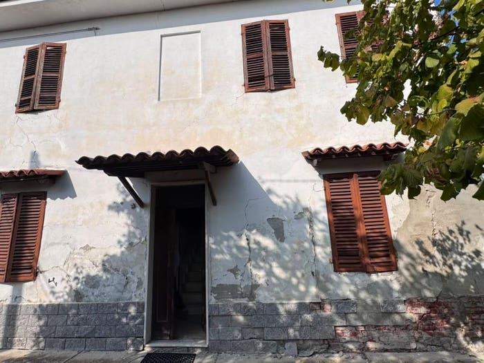 Casa con 6 locali in vendita in Via Ciro Menotti, Coniolo Bricco, Coniolo