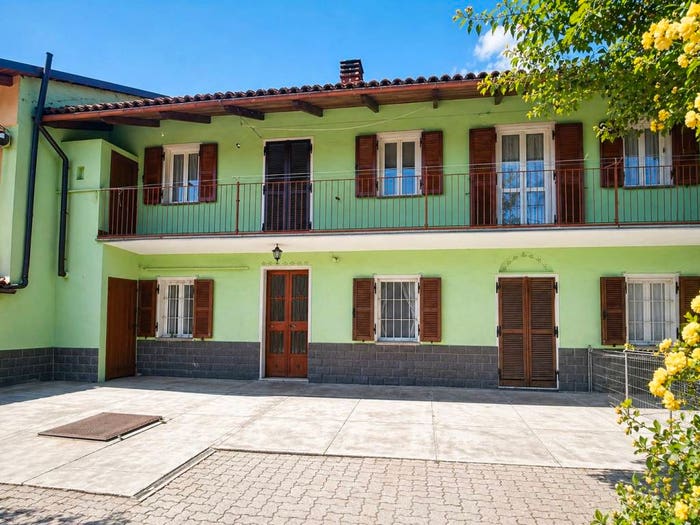 Casa con 5 locali in vendita in Via Oscar Milano, Sanfrè
