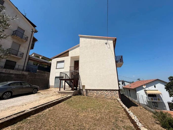 Casa con 6 locali in vendita in Salita Panoramica, Centro, Narni