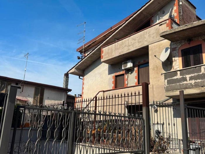 Appartamento trilocale in vendita in Via Aurelio Saffi, Villanova, Guidonia Montecelio